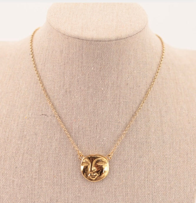 CADENA MOON